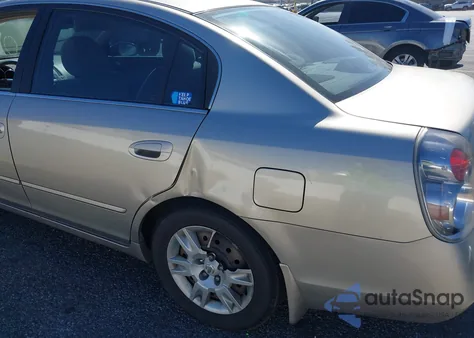 2005 Nissan Altima 2.5 S z USA, uszkodzony, nr VIN 1N4AL11D35C368249